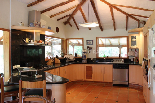 Se Vende Exclusiva Finca De 88 Hectáreas A Puerta Cerrada En Cacute Estado Mérida.