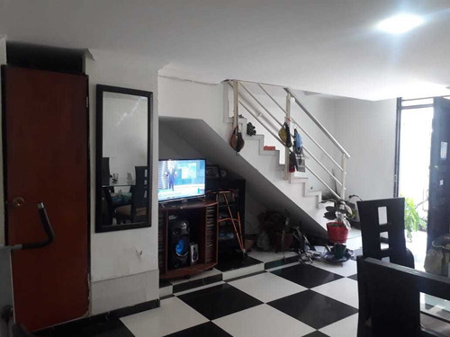 Venta De Casa En Villa Del Prado, Norte De Cali 2090.