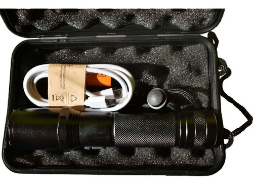 Imagen 4 de 8 de Linterna Tactica De Mano Led Camping Luz Potente 1200 Lumen