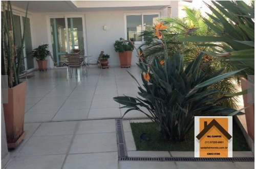 Casa A Venda No Bairro Tamboré Em Santana De Parnaíba - Sp. - Vptb10-02-1