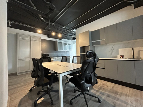 Oficina, Local Comercial En Venta En Lo Barnechea