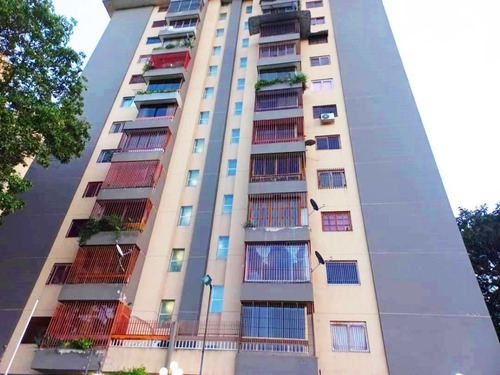 Apartamento En Venta En Montalbán Ii Con Dos Puestos De Estacionamiento Y Maletero