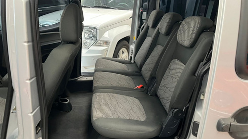 Fiat Doblo 1.8 16v Essence 7l Flex 5p 5 marchas