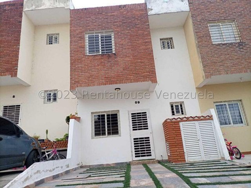 Imagen 18 de 30 de Casa En Venta La Piedad Norte Cabudare Lara Rah 23-18790 // Invierta Seguro Con Rentahouse//