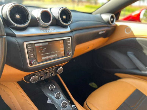 Imagem 9 de 15 de Ferrari California T 2017