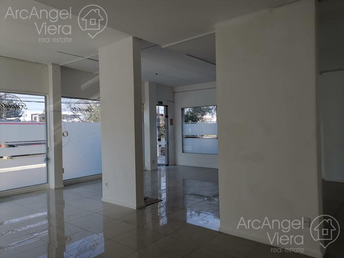 Local En Alquiler Anual - Venta En Maldonado