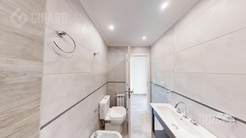 Triplex De 4 Ambientes A Estrenar En Villa Primera, Patio Y Parrila