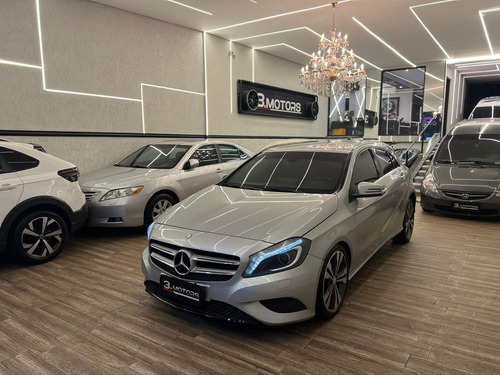 Mercedes-Benz Classe A A 200 1.6 TB 16V STYLE 156CV AUT.