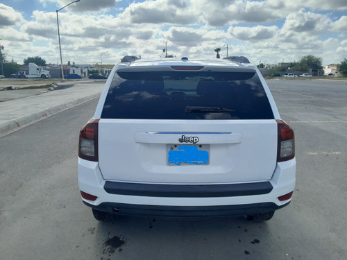 Jeep Compass 2.4 Litud 5vel 4x2 At