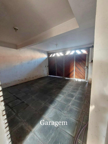 Casa Com 3 Quartos E 3 Banheiros