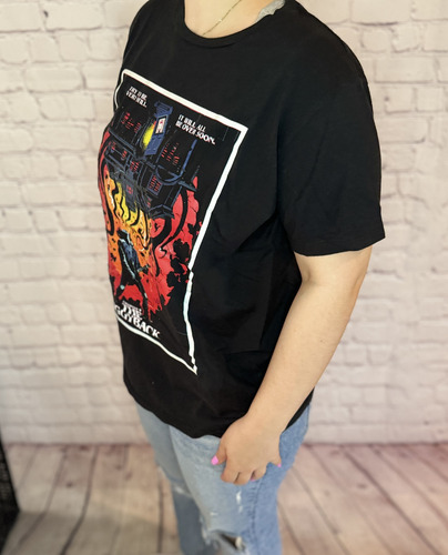 Playera Eddie Munson Stranger Things Generica Grande Negra (Usado)