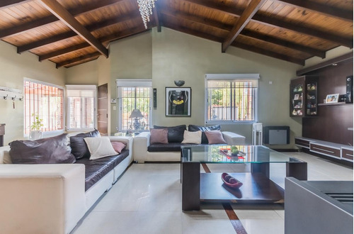 Imagen 10 de 30 de Casa 4 Ambientes, Con Quincho Y Piscina . Ciudad Evita. Posible Financiación Parcial.