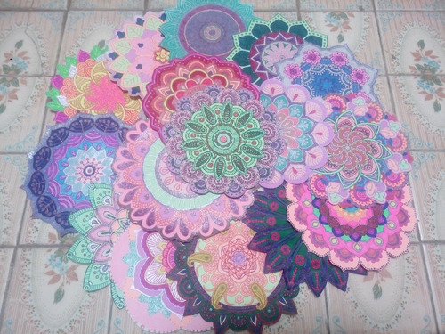 Mandalas Coloreados De Papel 17 Cm Geometricos 17 Estampas (Usado)