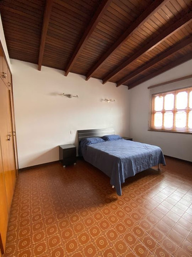 Casa Duplex Para Venta En Santa Paula #2369