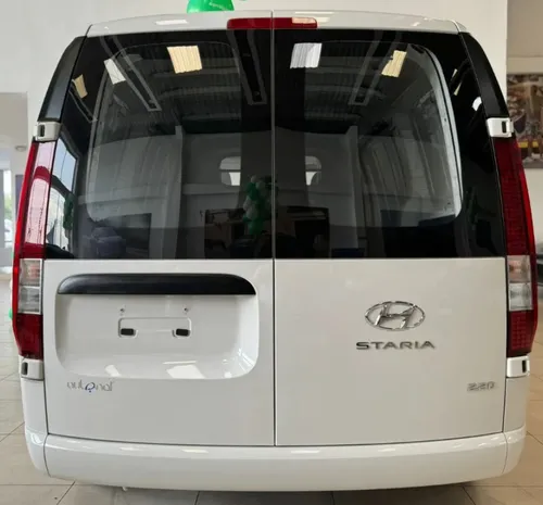Staria Panel Carga