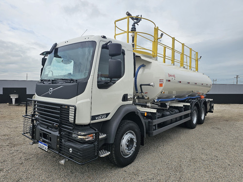 Caminhão Volvo Vm290 6x4 Pipa Gascom 20.000l 2024