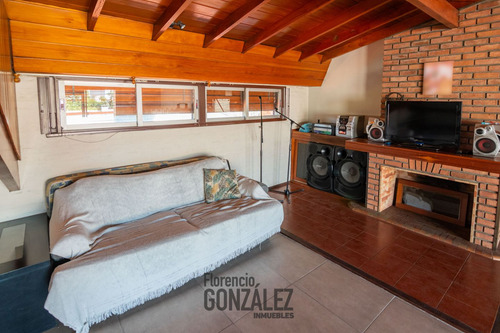 Venta Casa 4 Ambientes Jardin Parrilla Pileta Garaje