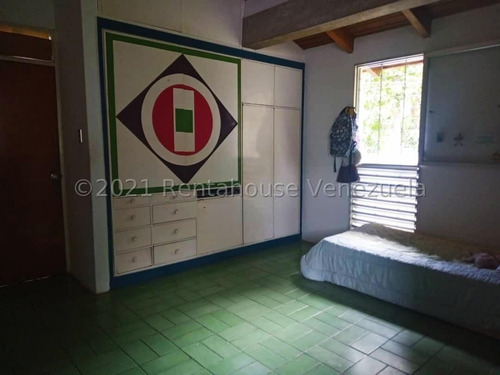 Imagen 6 de 14 de Ramiro E. Ruiz Vende Casa En Prados Del Este Mls #21-22738