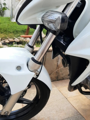 Honda Cb 300r 2014 Branca Flex Baixa Km Modelo Vela Fina