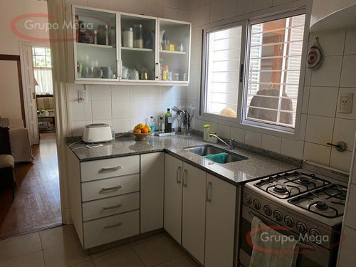 Imagen 6 de 24 de Casa De Estilo 4 Ambientes Con Patio Y Terraza En Gran Ubicación.