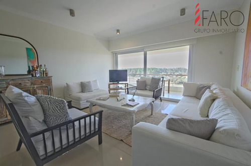 Venta Apartamento 4 Dormitorios Veramansa