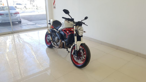Ducati Monster 821