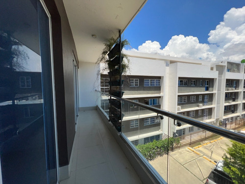 Imagen 5 de 14 de Apartamento Con Terraza En Santiago, Con Vista Al Monumento De Santiago.
