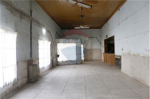 Imagen 12 de 14 de Venta Gran Local Comercial San A. De Areco-centro