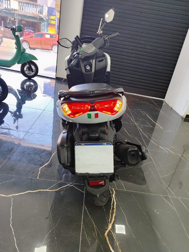 Moto Scooter Automática Yamaha N-max 160 Abs 2022 Único Dono