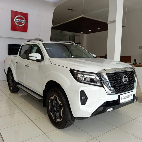 Imagen 3 de 25 de Nueva Nissan Frontier Xe 4x4 Mt 2022