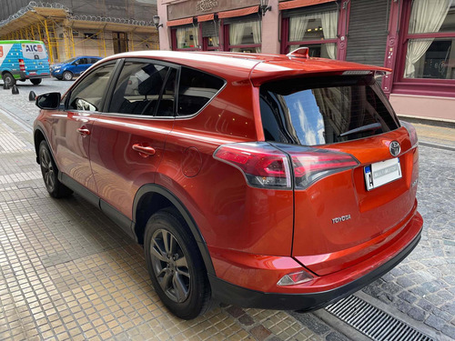 Imagen 7 de 15 de Toyota Rav4 2.0 Tx 4x2 At Automatica 2017 Lucsc