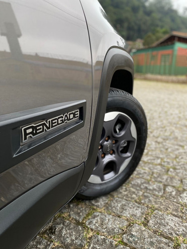 Jeep Renegade 1.8 Flex Aut. 5p 6 marchas