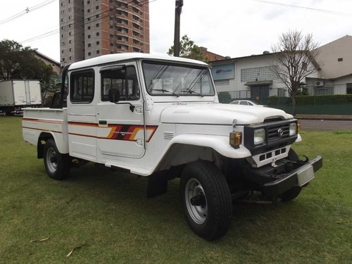 Toyota Bandeirante 3.7 Cab. Dupla 2p
