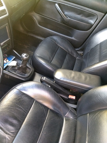 Volkswagen Bora 2.0 4p 2009