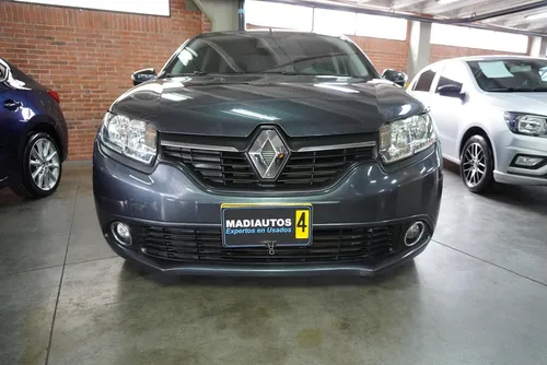 Renault Logan 1.6 Privilege / Intens