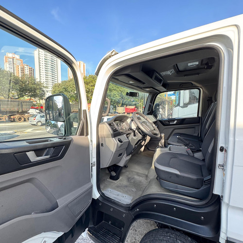 Vw Delivery Express+ Ano 2022 Baú 4x2 Único Dono Financia