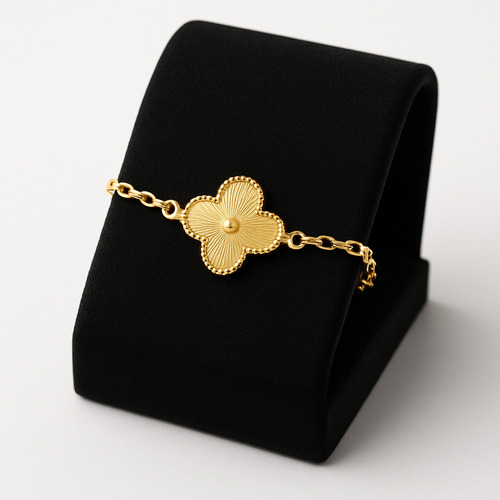 Pulseira Feminina Dourada Com Pingente Flor De Trevo 4 Folha