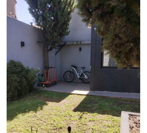 Lote En Venta Con Local Y Casa En Lote Propio En Centro Comenrcial De Villa Luzuriaga En Calle Principal Av. Arieta