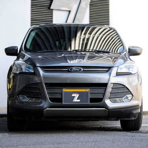 Imagen 2 de 11 de Ford Escape 4x2 Se