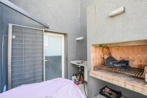Imagen 22 de 22 de Casa De 2 Dormitorios En Venta Con Parrillero Tierre Nueva Fisherton
