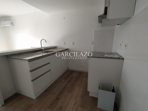 Apartamento En Alquiler - Centro