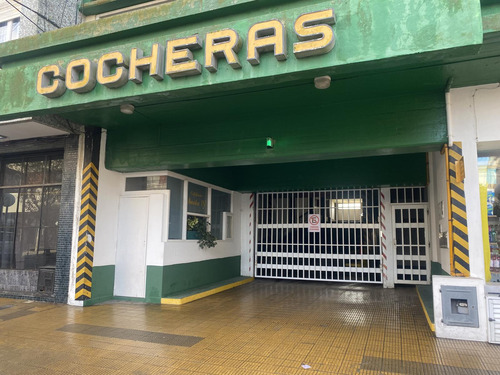 Departamento En Mar De Ajo En Venta - Dos Ambientes - Centro Comercial - Garage