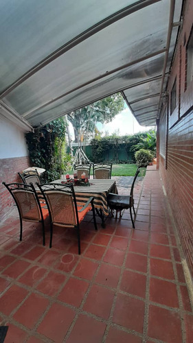 La Florida Parte Alta Casa En Venta De 473m2 Ref. 290.000 Neg