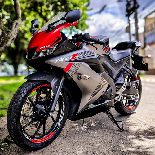 Yamaha R15 V3 Gris Rojo 2019