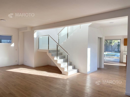 Imagen 13 de 29 de Casa En Venta En Barrio Privado Los Angeles - Maroto Propiedades