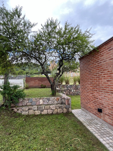 Dueño Vende Casa En Club De Campo La Almona, San Salvador De Jujuy