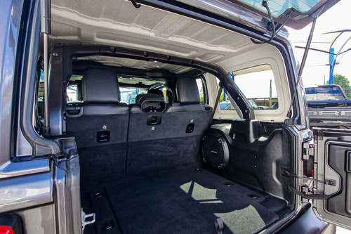 Jeep Wrangler 3.6 Unlimited Sahara 4x4 At
