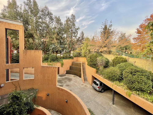 En Condominio: Vía Aurora, Lo Curro, 2.400 M2 Terreno