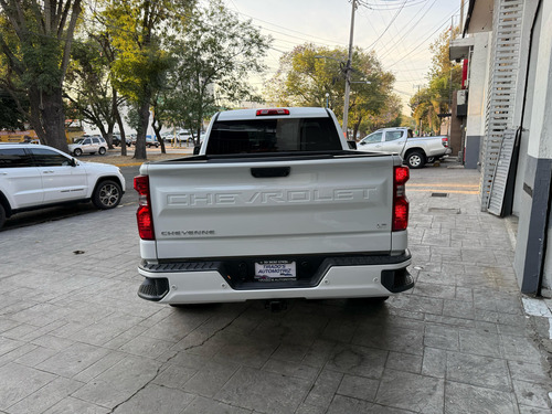 Chevrolet Cheyenne 5.3 Cab Reg Lt 4X4 At