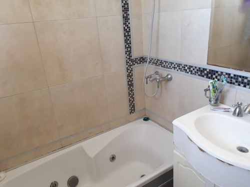 Imagen 9 de 19 de Duplex 4 Ambientes Con Cochera